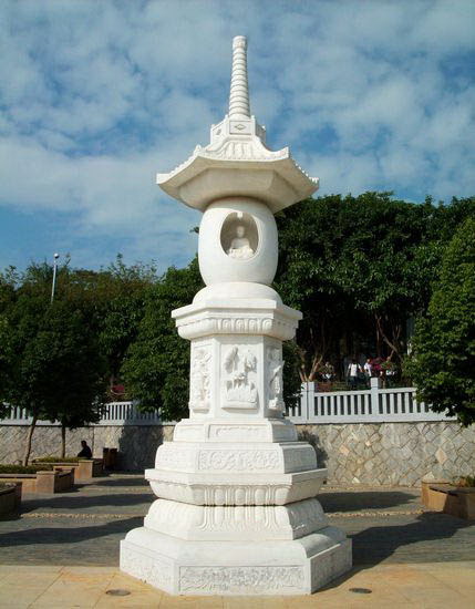 石塔11