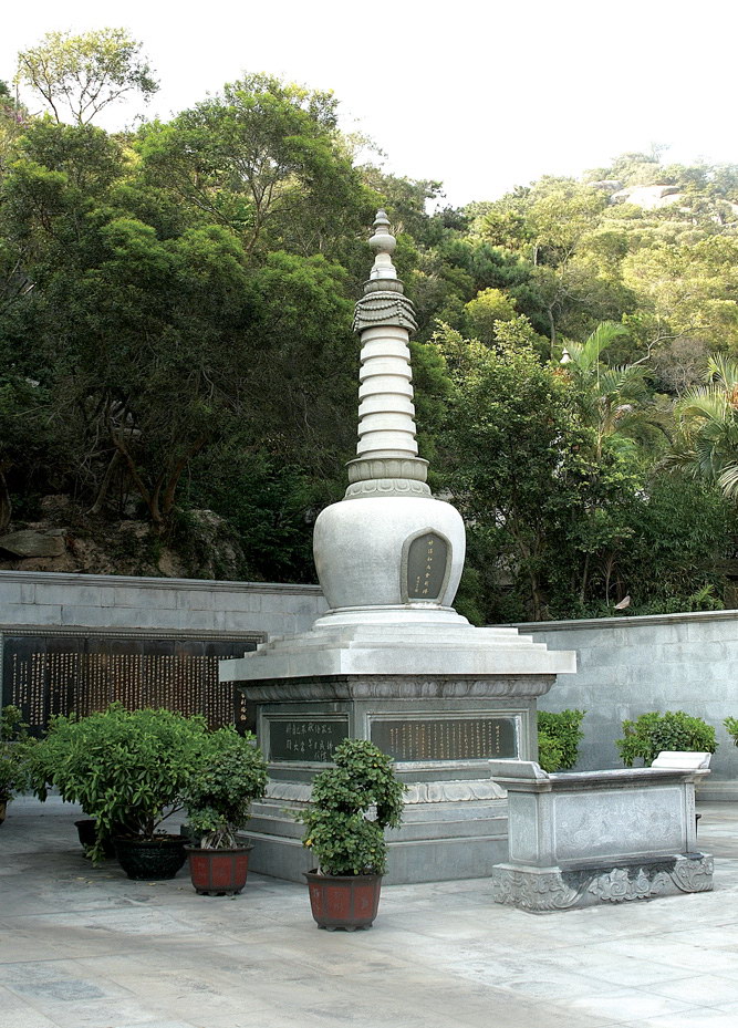 石塔08