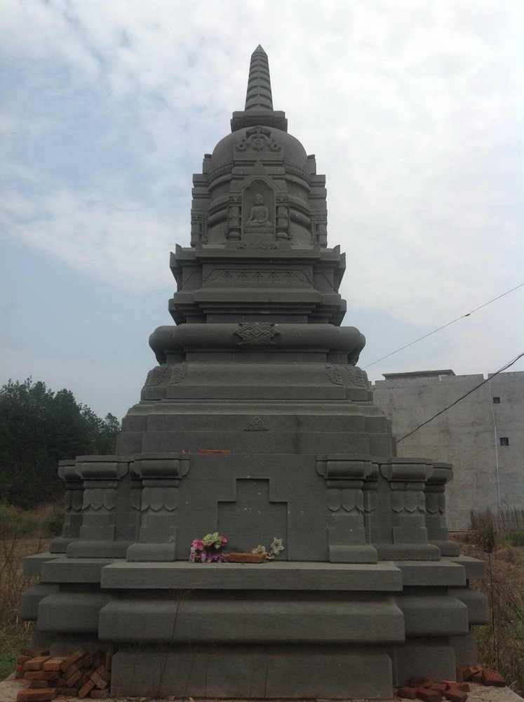 石塔26